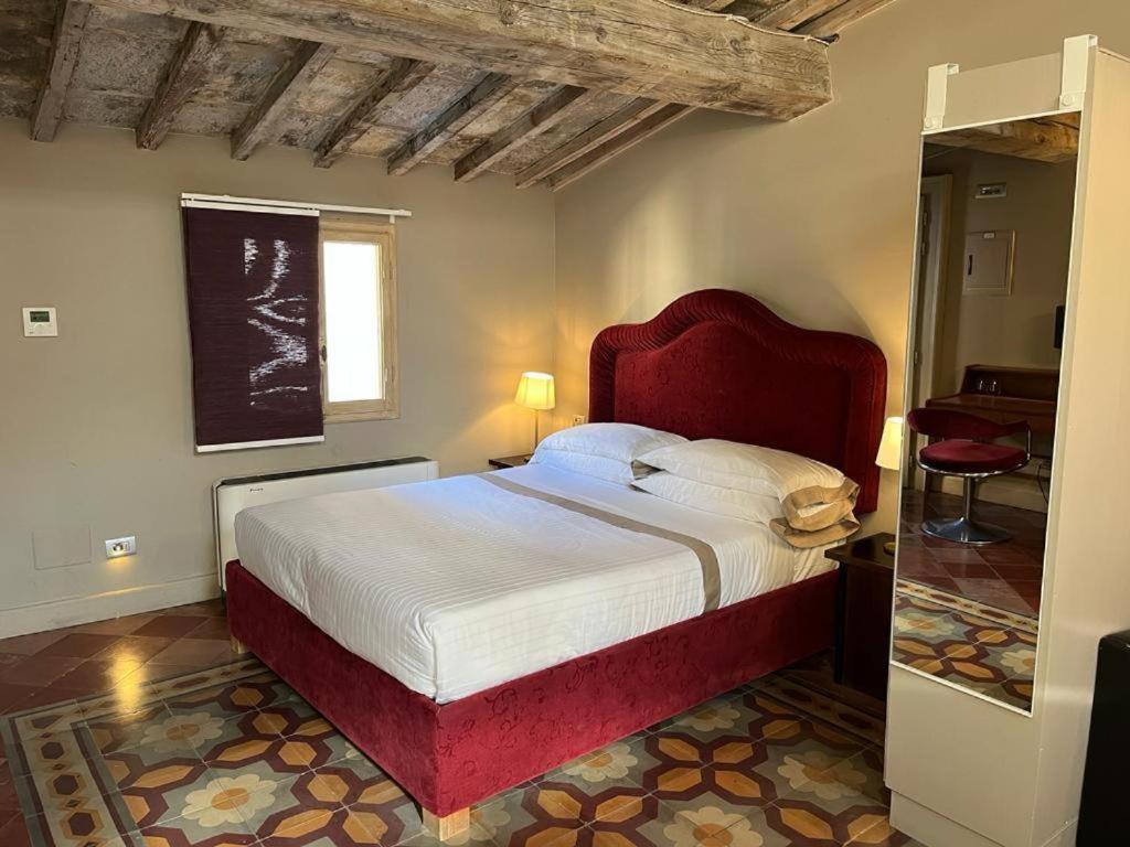 Numa Florence Palazzo San Niccolo Екстер'єр фото