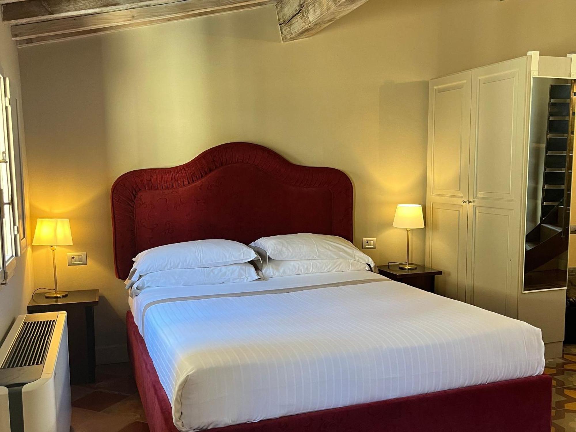 Numa Florence Palazzo San Niccolo Екстер'єр фото